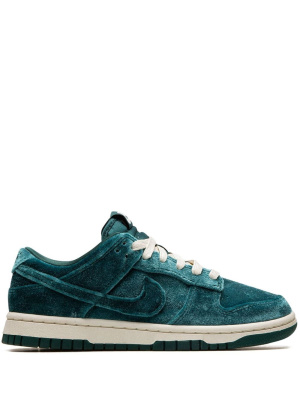 

Dunk Low "Green Velvet" sneakers, Nike Dunk Low "Green Velvet" sneakers