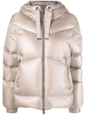 

Logo-patch padded hooded jacket, Woolrich Logo-patch padded hooded jacket