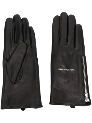 

Debossed-logo detail gloves, Calvin Klein Debossed-logo detail gloves