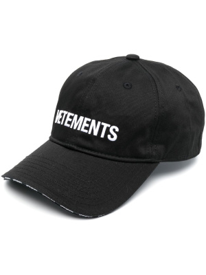 

Logo-print baseball cap, VETEMENTS Logo-print baseball cap