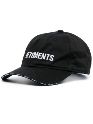 

Logo-embroidered curved-peak cap, VETEMENTS Logo-embroidered curved-peak cap