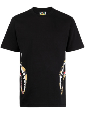 

!st Camo Side Shark T-shirt, A BATHING APE® !st Camo Side Shark T-shirt