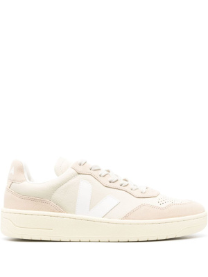 

V-90 panelled low-top suede sneakers, VEJA V-90 panelled low-top suede sneakers
