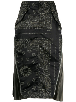 

Bandana-print layered skirt, Sacai Bandana-print layered skirt