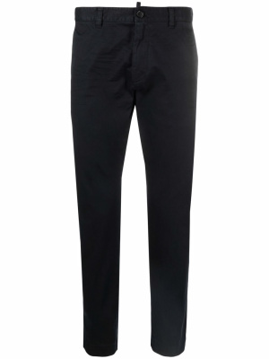 

Logo plaque straight-leg chinos, Dsquared2 Logo plaque straight-leg chinos