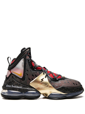 

LeBron 19 "Doernbecher 2022" sneakers, Nike LeBron 19 "Doernbecher 2022" sneakers