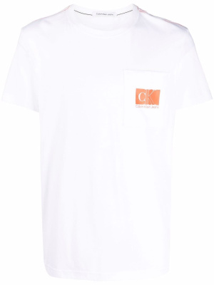 

Chest-logo crewneck T-shirt, Calvin Klein Jeans Chest-logo crewneck T-shirt