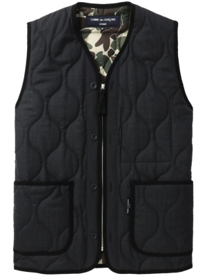 

Logo-patch zipped padded gilet, Comme Des Garçons Homme Logo-patch zipped padded gilet