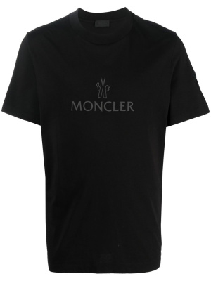 

Logo-print short-sleeved T-shirt, Moncler Logo-print short-sleeved T-shirt