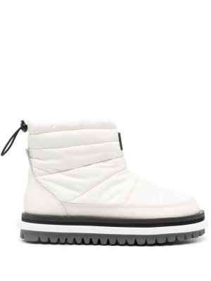 

Logo-patch padded ankle boots, Tommy Jeans Logo-patch padded ankle boots