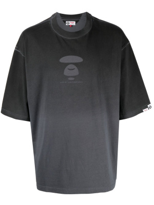 

Logo-print ombré T-shirt, AAPE BY *A BATHING APE® Logo-print ombré T-shirt