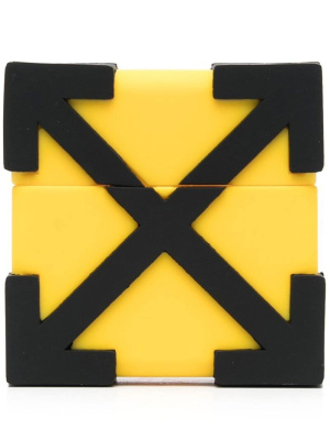 

Arrows-logo AirPods Pro case, Off-White Arrows-logo AirPods Pro case