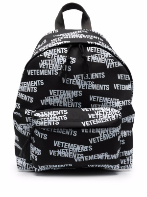 

Logo-print backpack, VETEMENTS Logo-print backpack