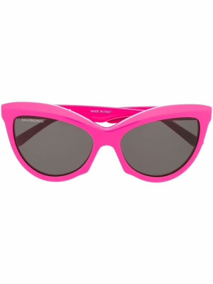 

BB cat-eye frame sunglasses, Balenciaga Eyewear BB cat-eye frame sunglasses